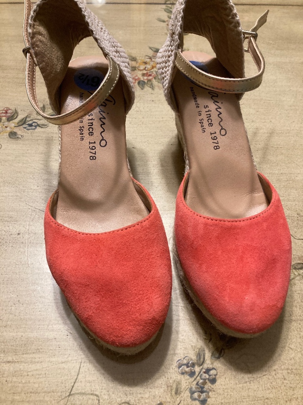 Gaimo Made in Spain Espadrilles in Coral/Gold Sz 6.5